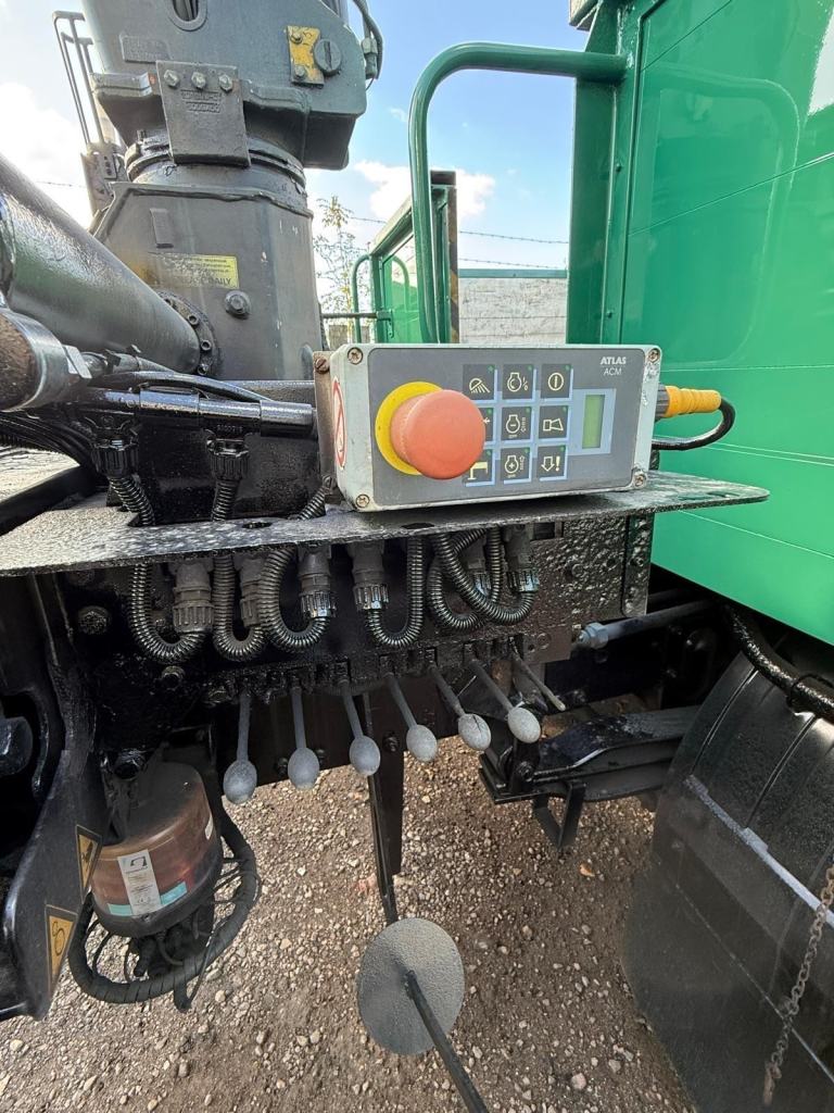  2013 DAF LF 55.220 18TON DROPSIDE WITH ATLAS 104.3E CRANE 