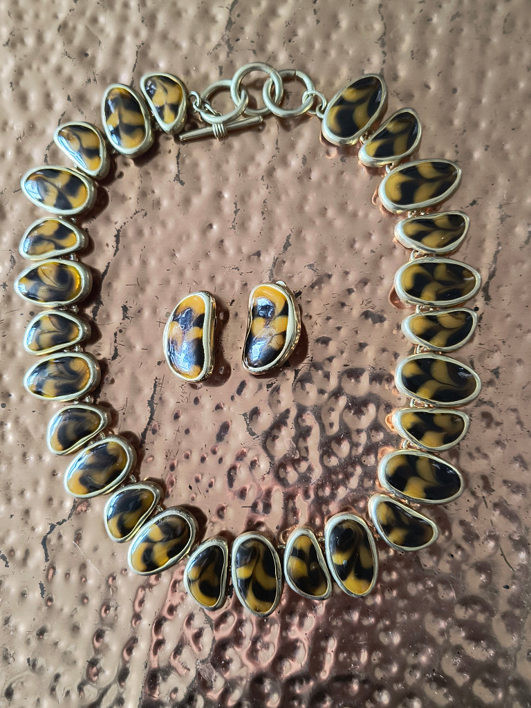 Vintage gold tone statement necklace and earrings 