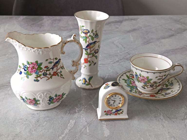 Assorted pieces of Ainsley Pembroke