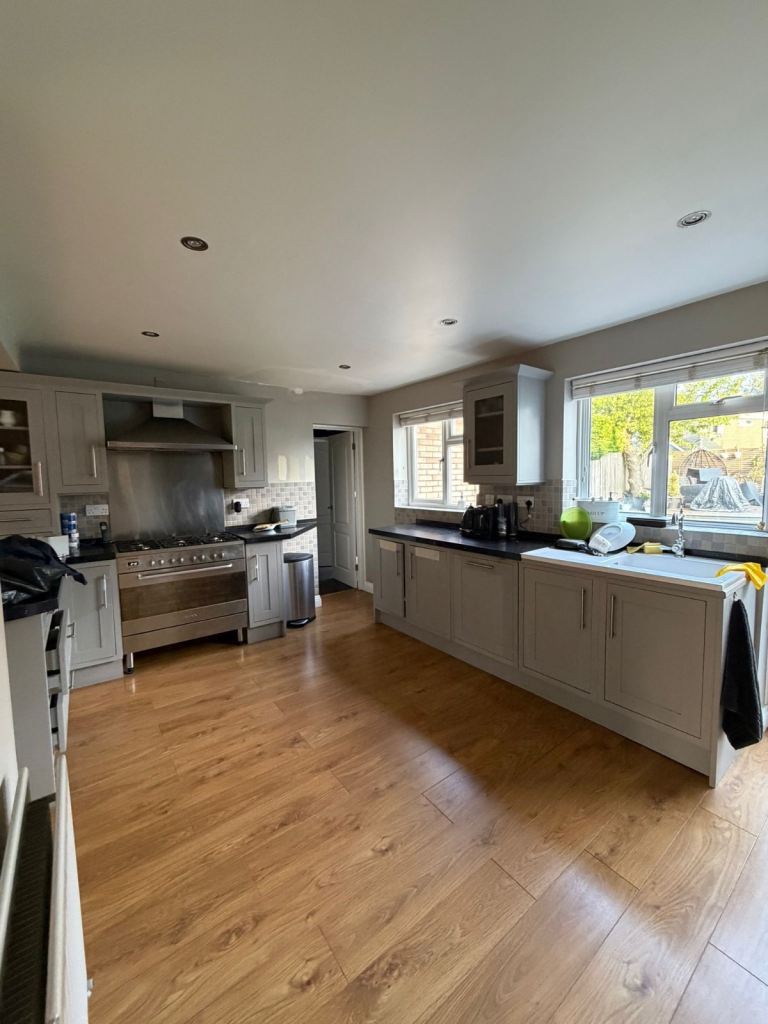 Used Kitchen Units and Range Cooker - Good Condition, £500.00 for Sale
