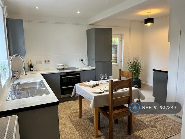 2 bedroom house in Stratford Road, Lighthorne Heath, Leamington Spa, CV33 (2 bed) (#2817243)
