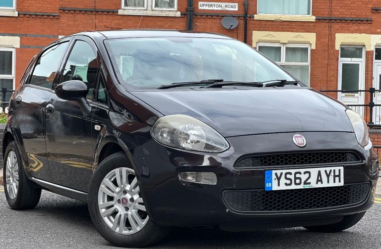 Fiat, PUNTO, Hatchback, 2012, Manual, 1242 (cc), 5 doors