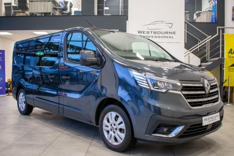 2023 23 RENAULT TRAFIC 2.0 DCI BLUE LL30 SPORT CREW VAN DOUBLE CAB 6DR DIESEL MA