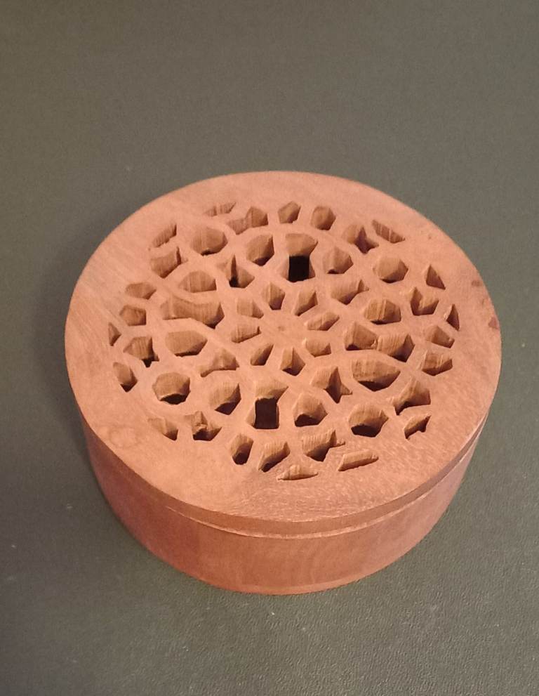 Wooden Box with Lid. 4.75" approx across 