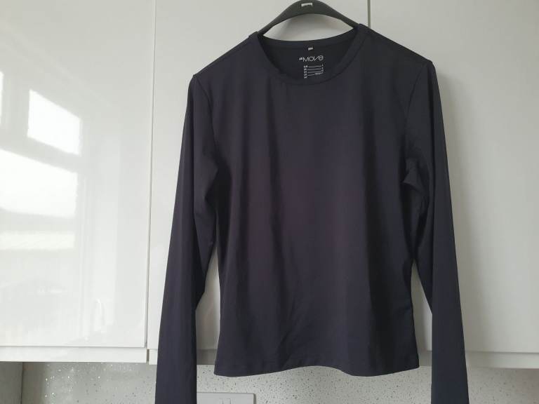 H&M Move Black Stretch Gym Running Cycling Top Size L
