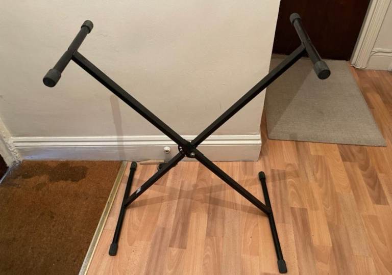 Keyboard stand folding