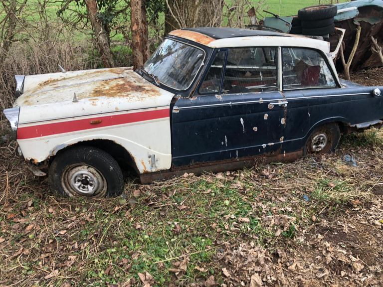 Triumph Herald 1200 Saloon