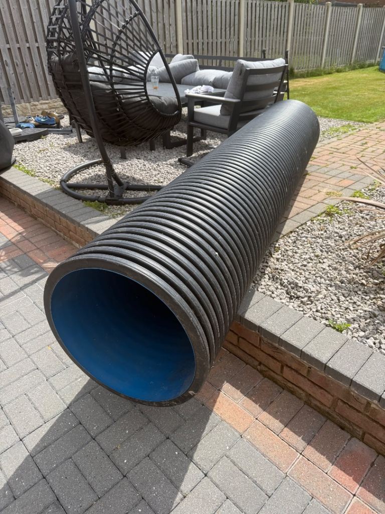 Twinwall Plastic drainage pipe. 500mm internal x 2850mm