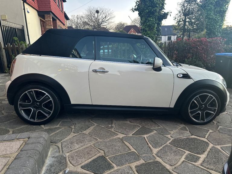 Mini Cooper 1.6 Convertible 