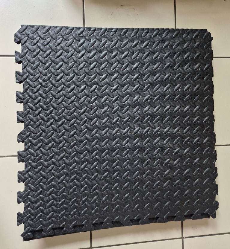 image for 6 x Interlocking Gym Mats in Black