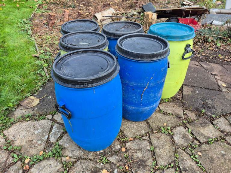 60L drums/ barrels 
