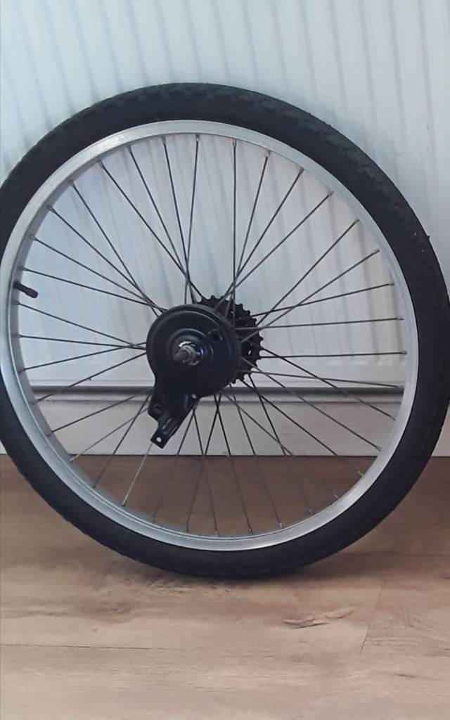 ELECTRIC BIKE WHEELS 24 INCH IN EXCELLENT CONDITION. BACK WHEEL ONLY