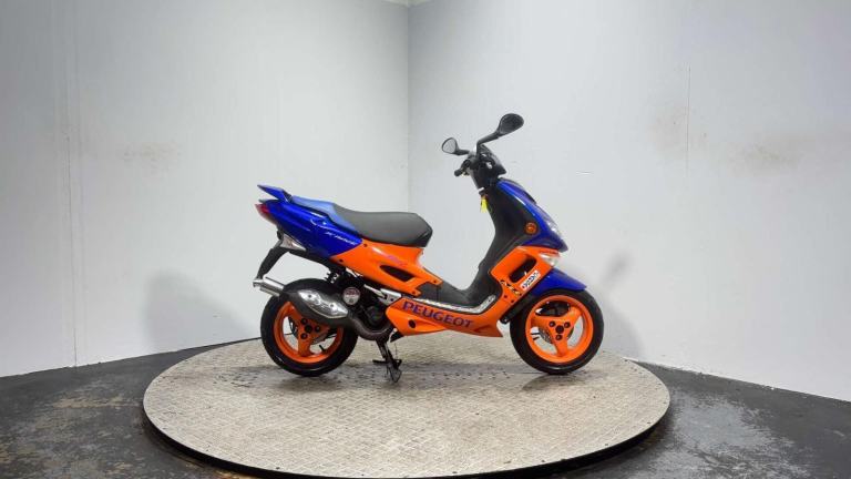 Peugeot Speedfight 2003 LC 2 STROKE SCOOTER SPARES OR REPAIR PROJECT SCOOTER 50C