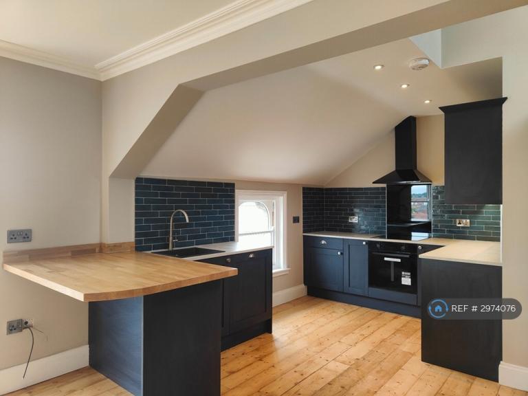 3 bedroom flat in Cambridge Street, Norwich, NR2 (3 bed) (#2974076)