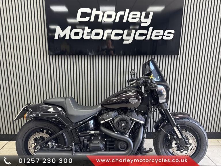 2018 Harley Davidson Fat Bob 1868cc cruiser in Custom Purple finish
