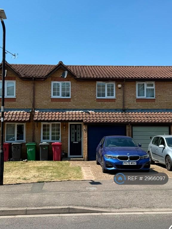 3 bedroom house in Walpole Road, Slough, SL1 (3 bed) (#2966097)