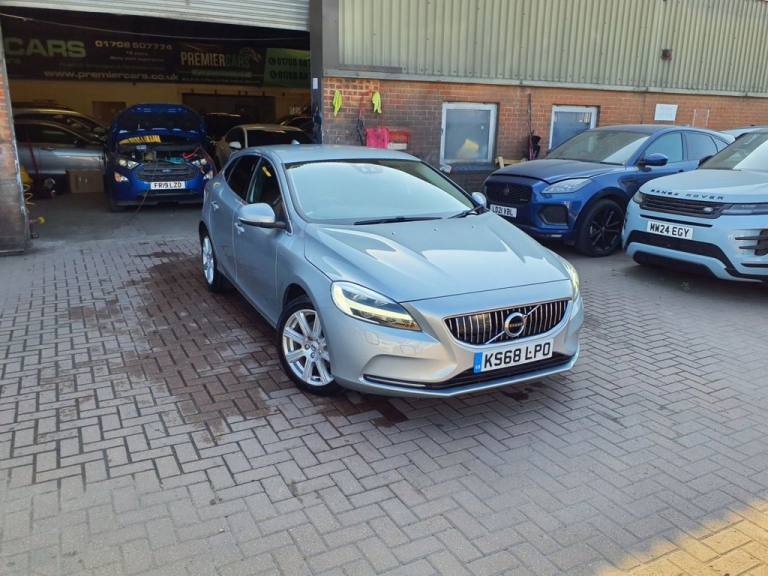 2018 68 VOLVO V40 2.0 T3 GPF INSCRIPTION HATCHBACK 5DR PETROL MANUAL EURO 6 (S/S