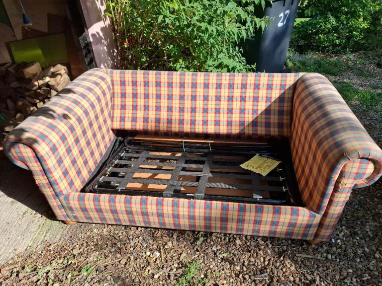 Cosy 2-Seater Sofa Bed - Tartan Fabric, Multicoloured