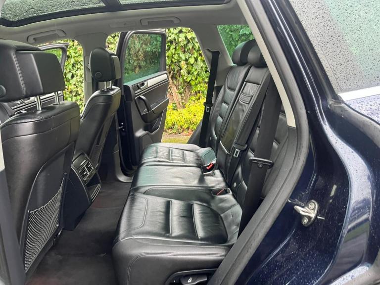 2014 Volkswagen Touareg 3.0 TDI V6 BlueMotion Tech R-Line Tiptronic 4WD Euro 5 (s/s) 5dr ESTATE D...