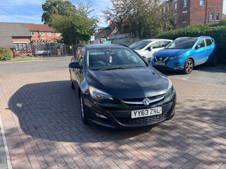 VAUXHALL ASTRA 1.6 AUTOMATIC ESTATE | 2013 | FRESH MOT | £2,995