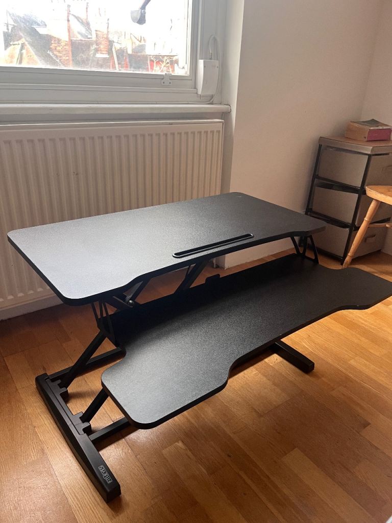 FITUEYES Standing Desk Converter - 91.5x40cm, Height Adjustable, Keyboard Tray, Dual Monitor Riser