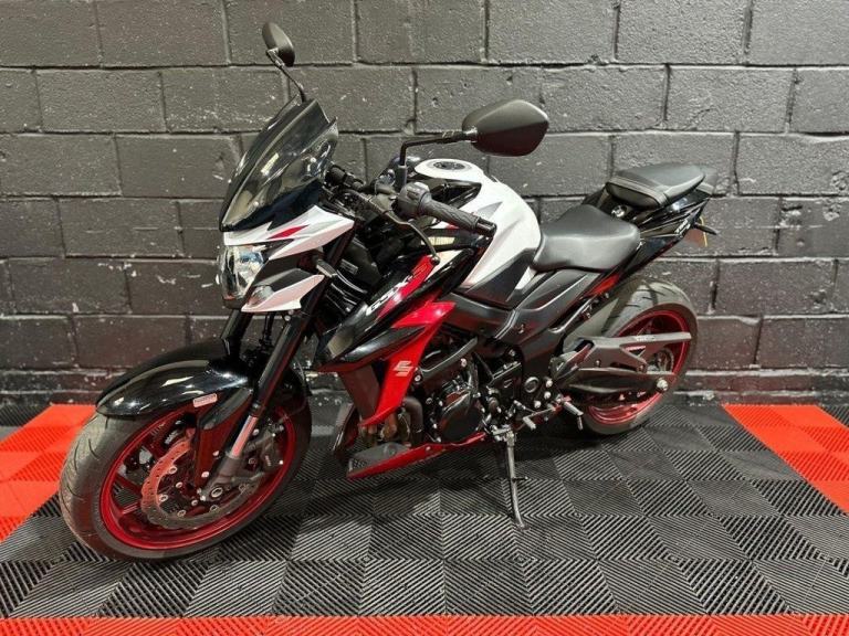 2020 69 SUZUKI GSX-S750  FINANCE SPECIALISTS APPLY NOW