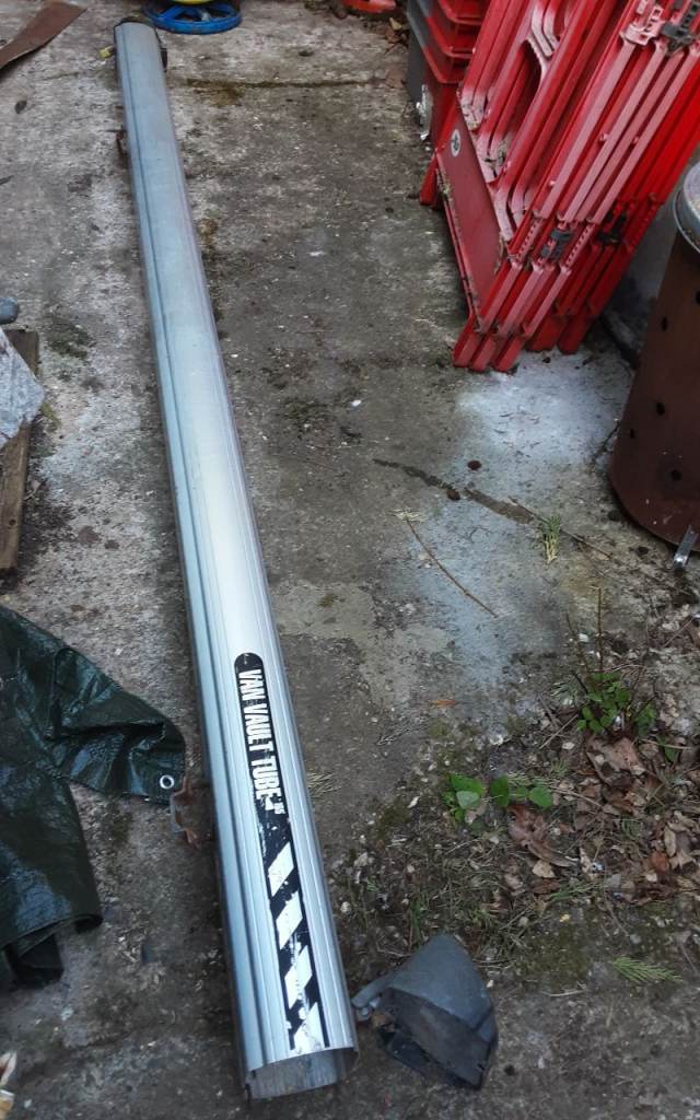 Pipe carrier