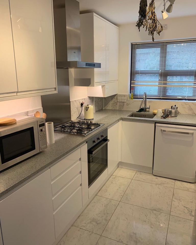 Domestic Cleaner - Fresh 4U London - Deep Clean, Air B&B, Move In & End of Tenancy Cleaning 🧽