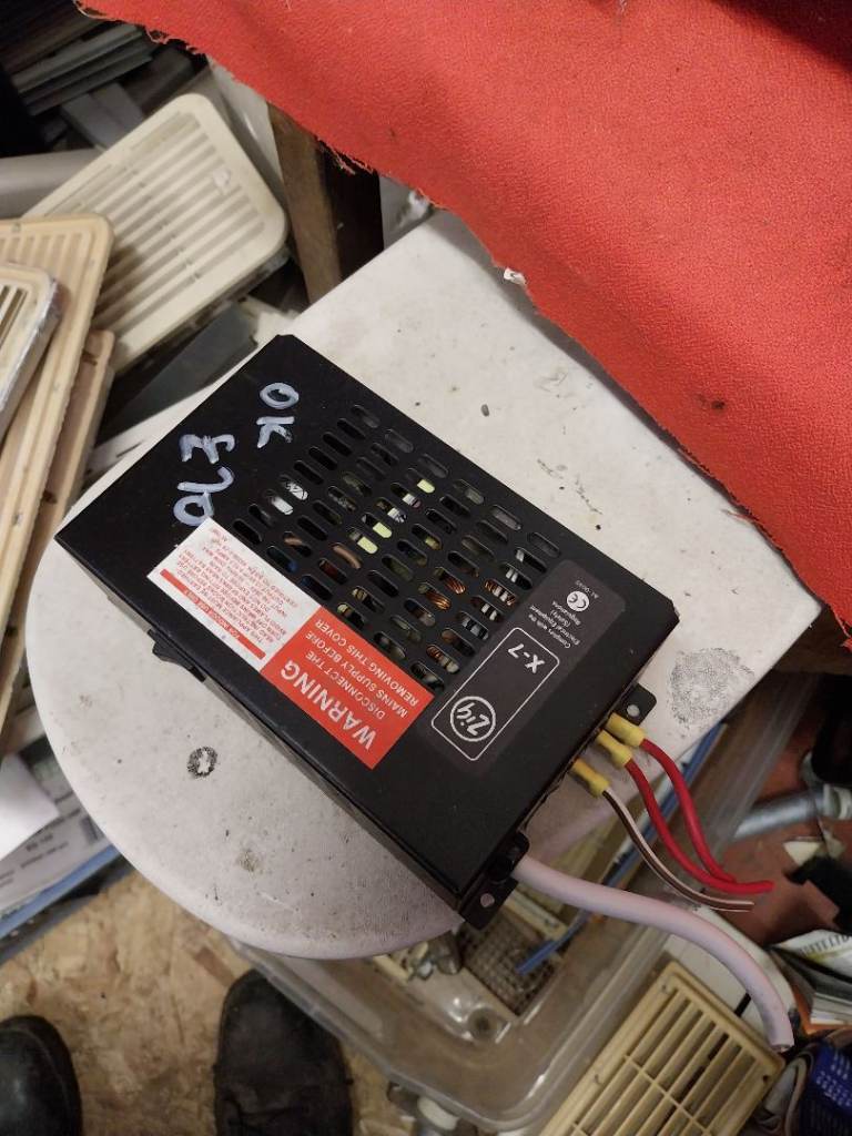 Caravan x7 zig battery charger 