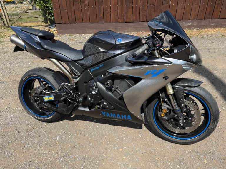 2004 Yamaha,R1, 8900 miles,ULEZ, 170BHP,YZF 5vy,HPi Clear,part ex,honda,suzuki,kawasaki
