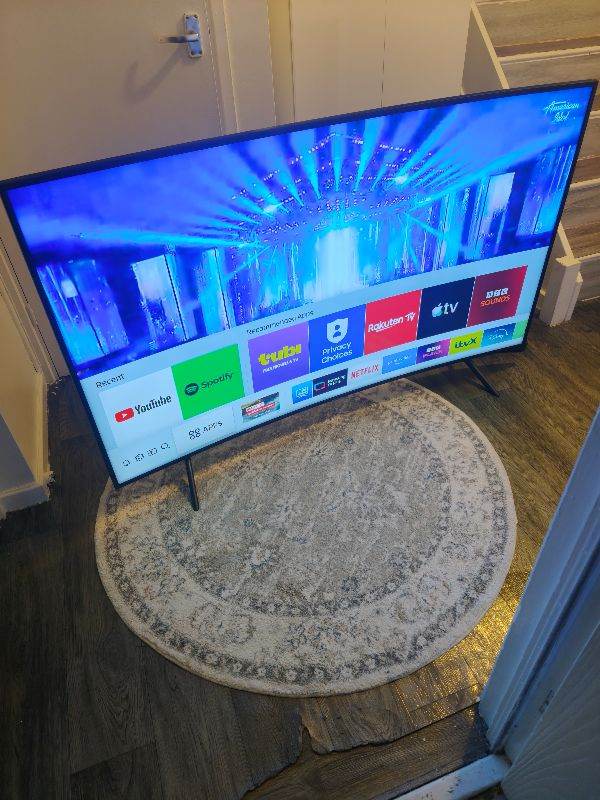 Samsung 65"inch curved smart tv 4k
