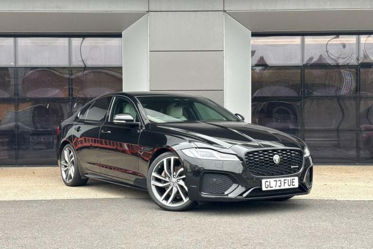 2024 Jaguar XF 2.0 D200 MHEV R-Dynamic HSE Black Saloon 4dr Diesel Auto Euro 6 (s/s) (204  SALOON...