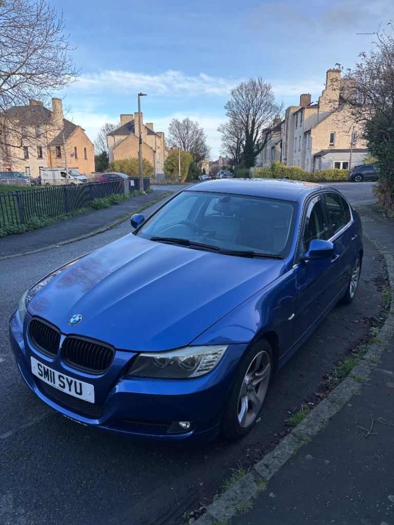 BMW, 3 SERIES, Saloon, 2011, Manual, 1995 (cc), 4 doors