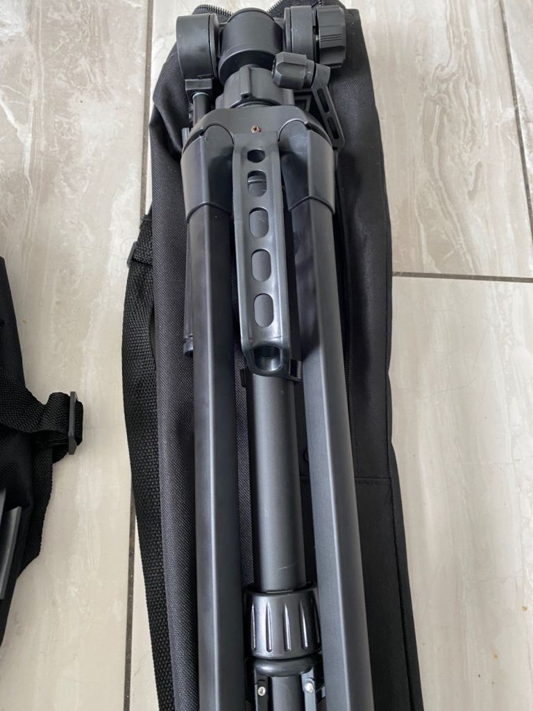 Maginon Spotting Scope 20-60x60 with tripod / Telescope 