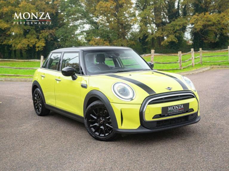 2022 MINI Hatch 1.5 Cooper Classic Auto 5dr Hatchback Petrol Automatic