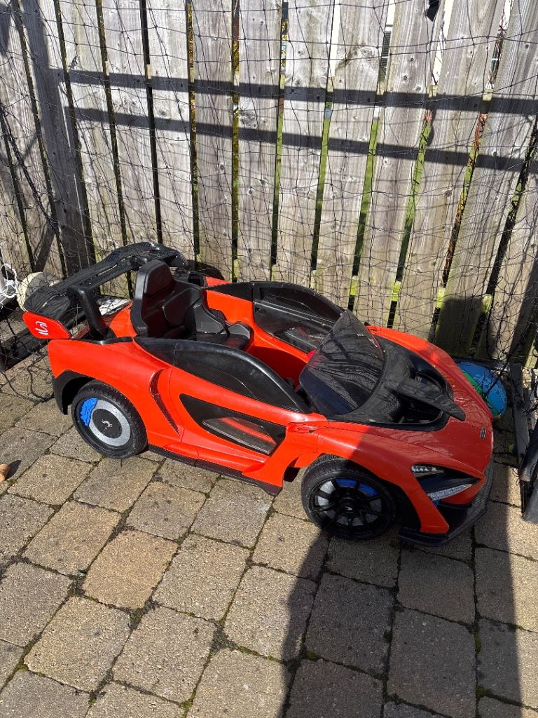 Broken Lamborghini- needs some tlc 