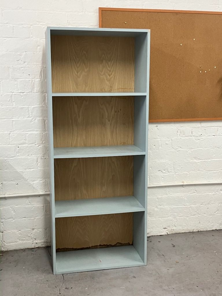 Free bookshelves / bookcase  