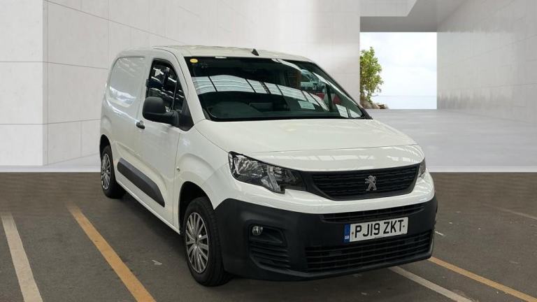 Peugeot Partner 650 BLUEHDI 75 L1H1 PROFESSIONAL STANDARD SWB LOW ROOF