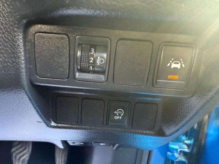 2017 Nissan Qashqai 1.5 Qashqai N-Connecta dCi 5dr SUV Diesel Manual