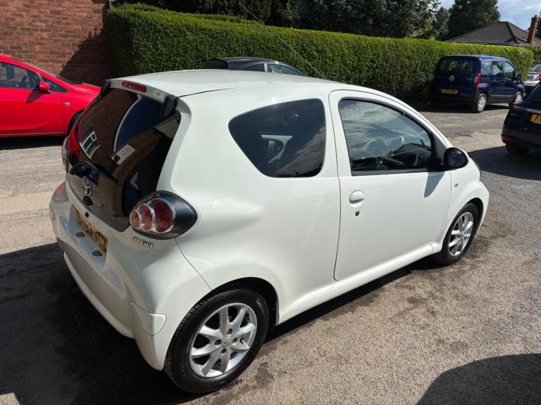 2013 Toyota AYGO 1.0 VVT-i Mode 3dr HATCHBACK Petrol Manual