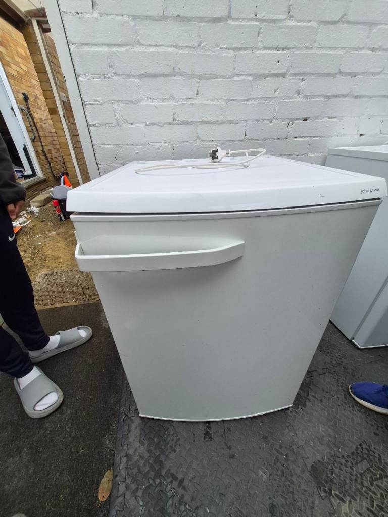 Small White Undercounter Freezer – Good Condition