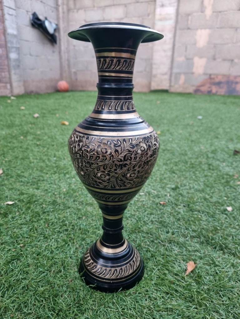 Decorative Black and Gold Metal Vase – Good Condition