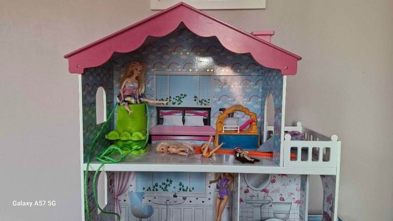 Doll house
