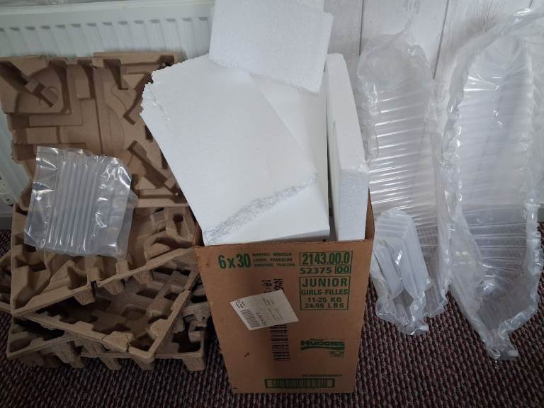 Large amount of cardboard, polysterene & filled air pockets - Delicate items/Moving.