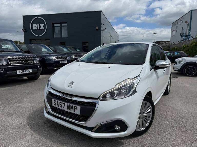 2017 Peugeot 208 1.2 PureTech Allure Hatchback 5dr Petrol Manual Euro 6 (82 ps) Hatchback Petrol ...