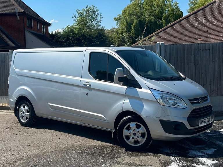 FORD TRANSIT CUSTOM 2.0 TDCi 290 Limited Panel Van 5dr Diesel Manual L2 H2 (157