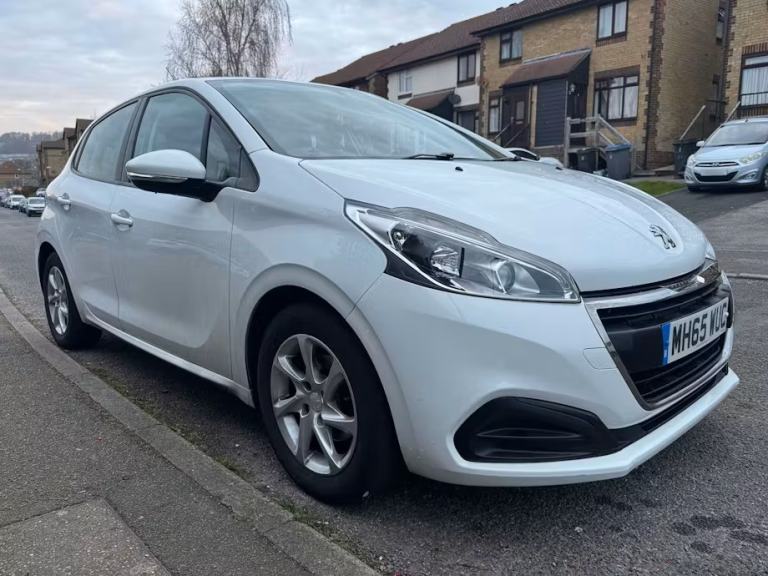 PEUGEOT 208 1.2 PureTech Active 2016