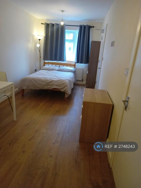 1 bedroom in Nuns Way, Cambridge, CB4 (#2748243)