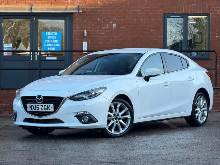 MAZDA MAZDA3 2.2 SKYACTIV-D Sport Nav 2015