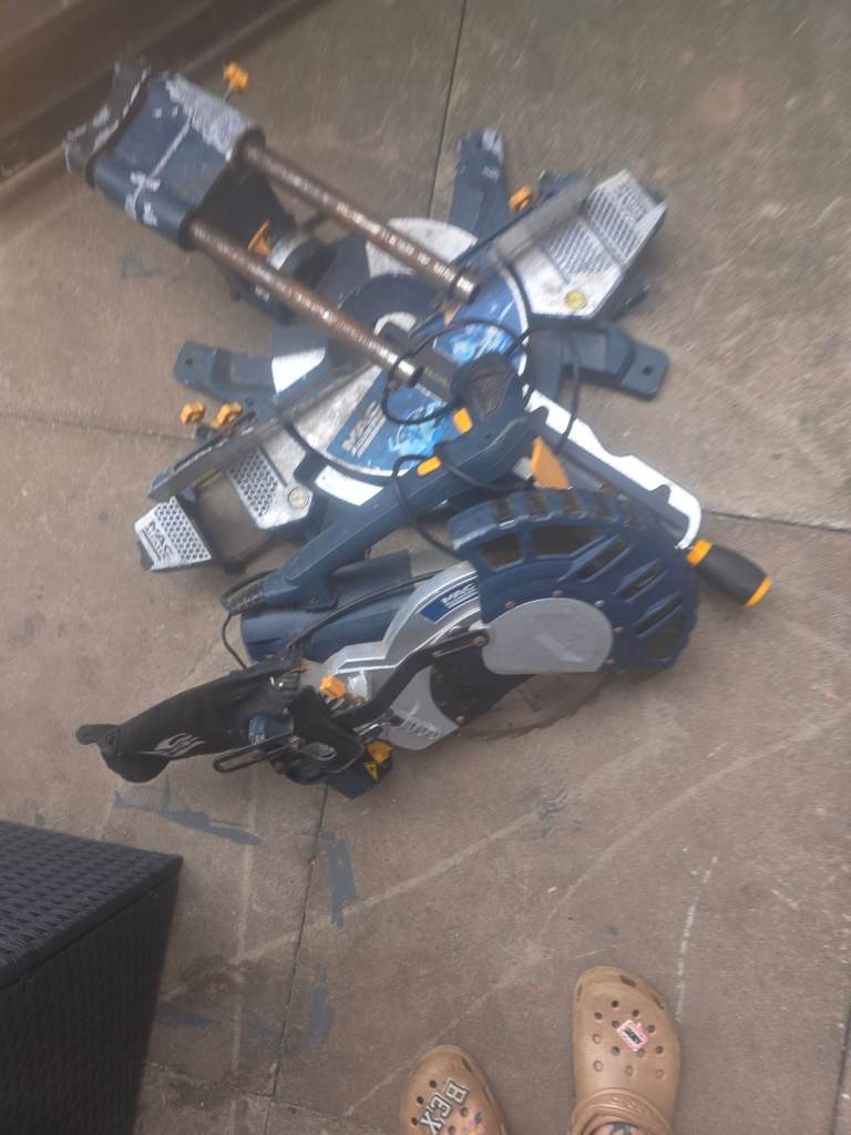 Sliding Mitre Saw, model MMS255SL. 